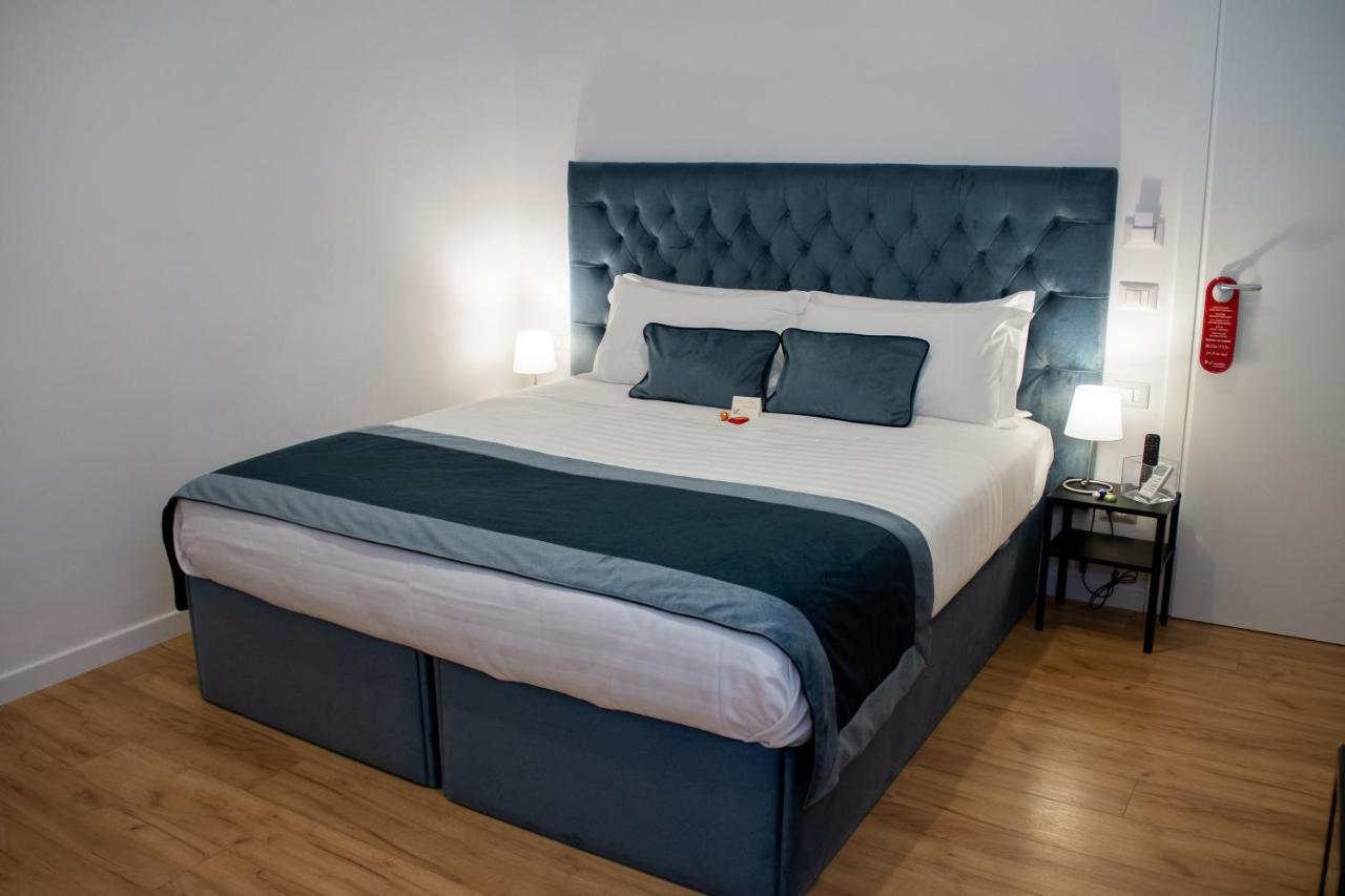 Home At Rome Vatican Suites Exterior foto