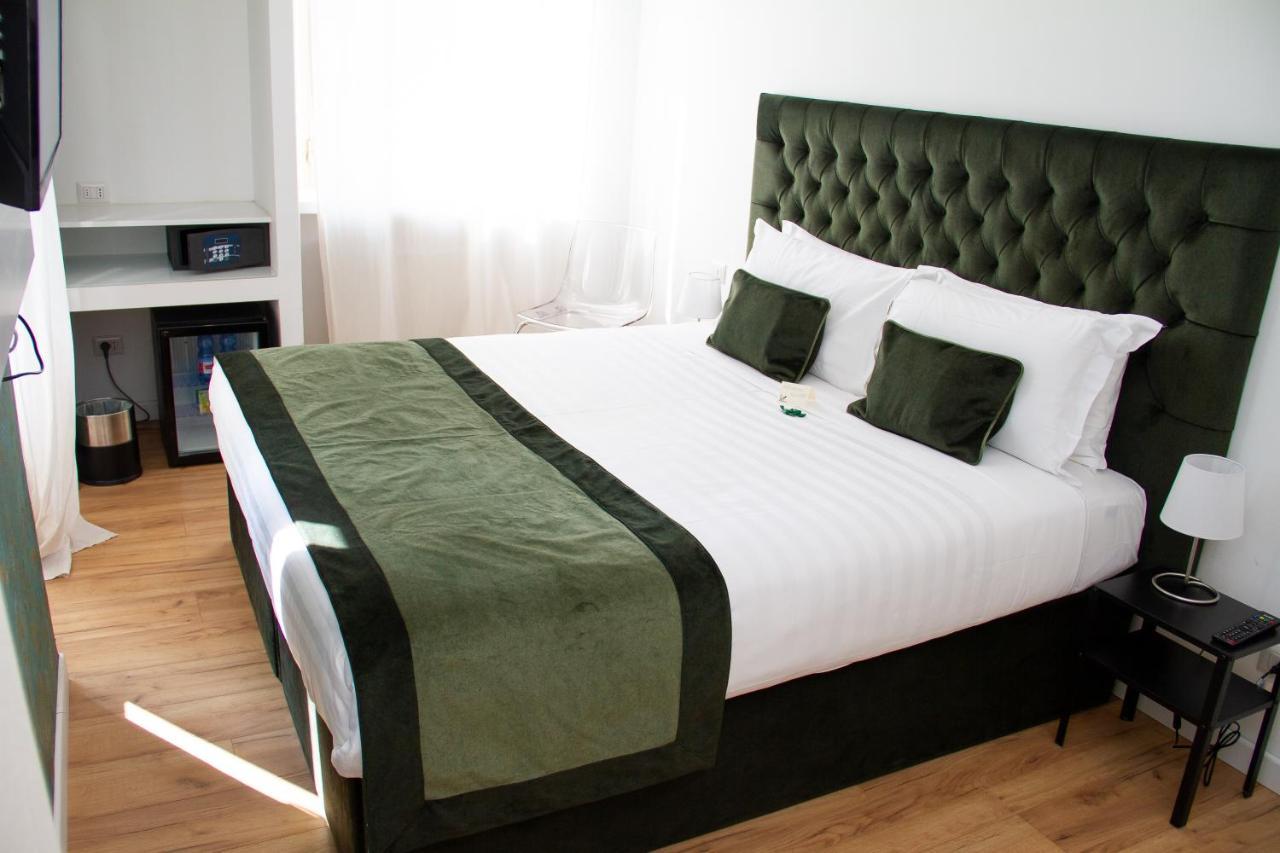Home At Rome Vatican Suites Exterior foto